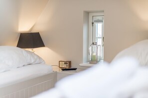3 Schlafzimmer, Schreibtisch, Bügeleisen/Bügelbrett, kostenloses WLAN