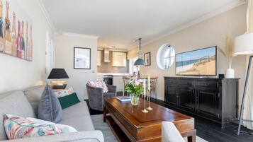 Een televisie en een dvd-speler