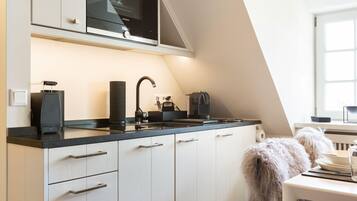 Kühlschrank, Herdplatte, Geschirrspüler