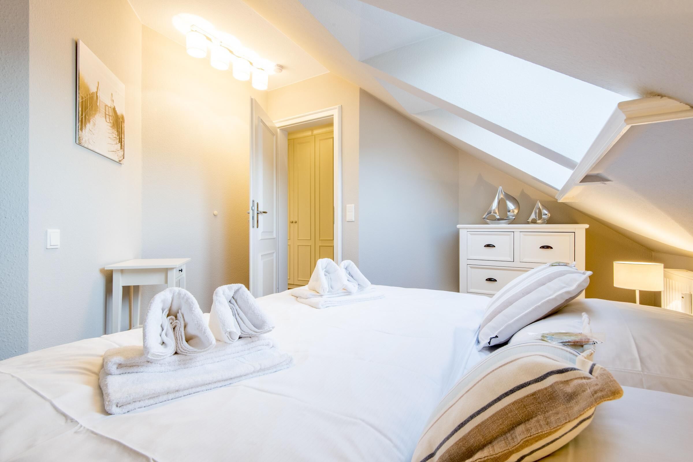 2 chambres, fer et planche à repasser, Wi-Fi gratuit, draps fournis