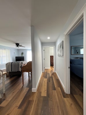 3 soverom, skrivebord, strykejern/-brett og wi-fi