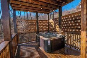 Bain à remous extérieur