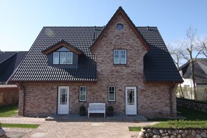 Exterior - House Grenzkrug, house half 4a (Westerland)