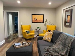 Una Smart TV, libros