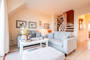 TV - Heide. Watt. Natur. Haus Sönshörn 10, Whg. 4 "simon" Objekt-id: Hsm/04 (Sylt-Ost)