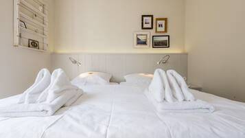 1 chambre, fer et planche à repasser, Wi-Fi gratuit, draps fournis