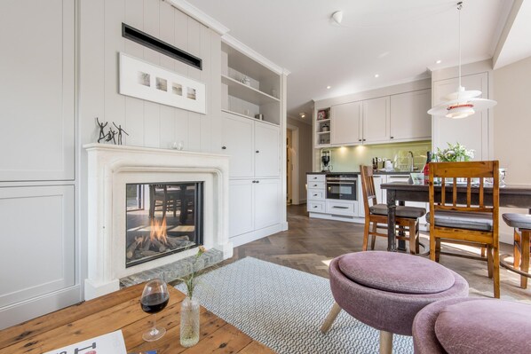 المنشأة من الداخل