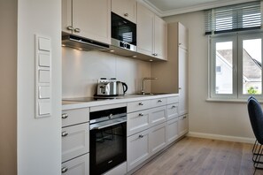 Fridge, microwave, oven, stovetop - Neubau. Strandnah. Anspruchsvoll. Objekt-id: Ljw/15 (Westerland)