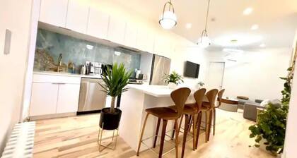 Lovely stylish suite in a historical Brooklyn area