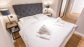 2 bedrooms, WiFi (free), bed sheets
