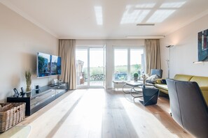 TV, fireplace - Exklusiv. Entspannung. Panoramablick (Munkmarsch)