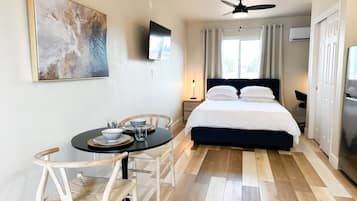 1 bedroom, iron/ironing board, free WiFi, bed sheets