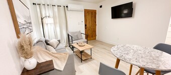 New & updated 2-bedroom 1 bathroom apt. Near Modesto 1mile from HWY 99