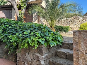 Exterior detail - Character house, private heated swimming pool, classified 4 **** (Feliceto)