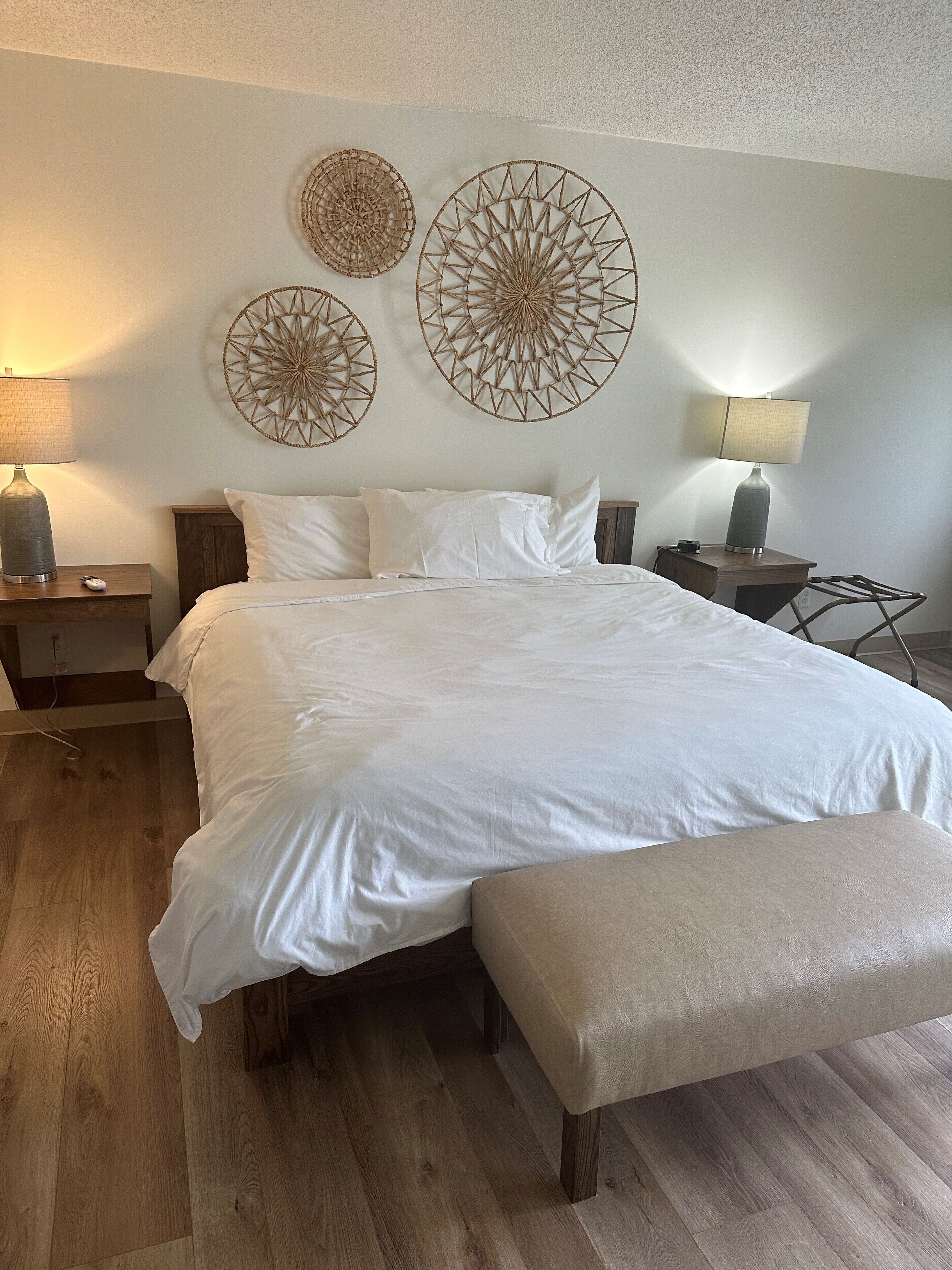 奢华开间套房, 1 间卧室, 高尔夫景观 | 免费 WiFi、床单