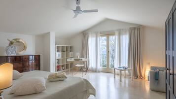 3 chambres, fer et planche Ă  repasser, Wi-Fi gratuit, draps fournis