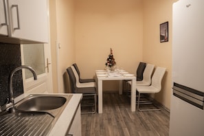 Deluxe Apartment | 2 bedrooms, free WiFi - Helen Homestay Václavské náměstí (Prague)