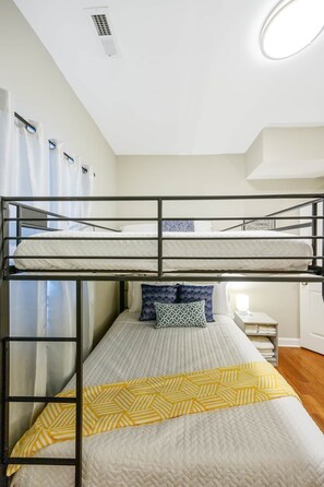 3 Schlafzimmer, Bügeleisen/Bügelbrett, WLAN, Bettwäsche