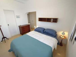 2 chambres, fer et planche à repasser, Wi-Fi gratuit, draps fournis