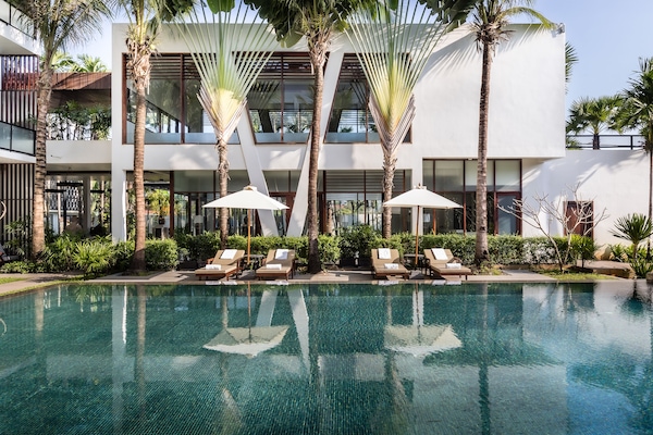 2 piscinas al aire libre