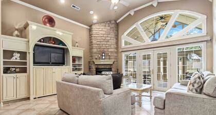 Casa Oasis - Large Home, 1-Acre, Near Trails & Fun