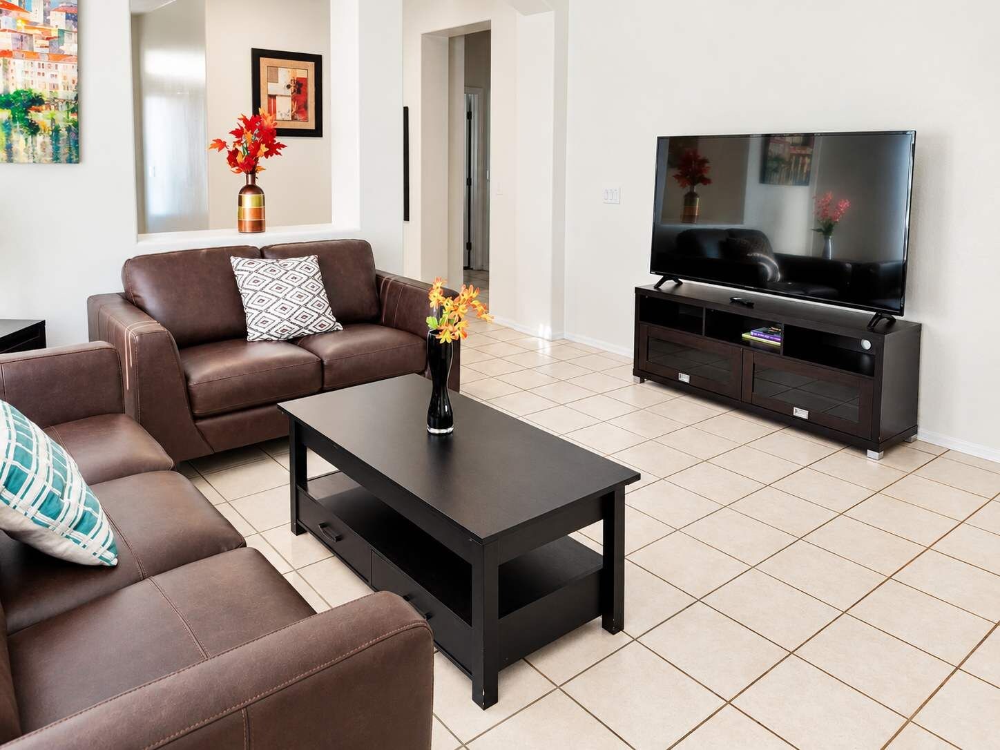 Cute! Single-story-gated Community W/pool - Glendale, AZ