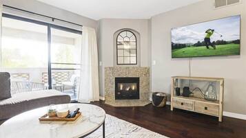 TV, fireplace, offices