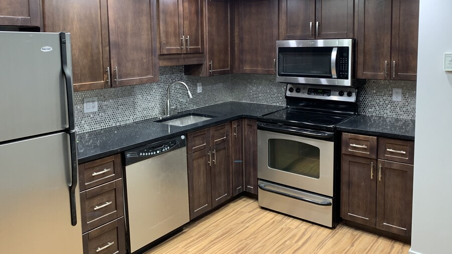 Obasa Suites @ The Hallmark