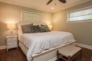 3 chambres, bureau, Wi-Fi, draps fournis