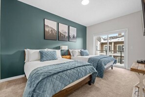 2 habitaciones, escritorio, wifi gratis y ropa de cama