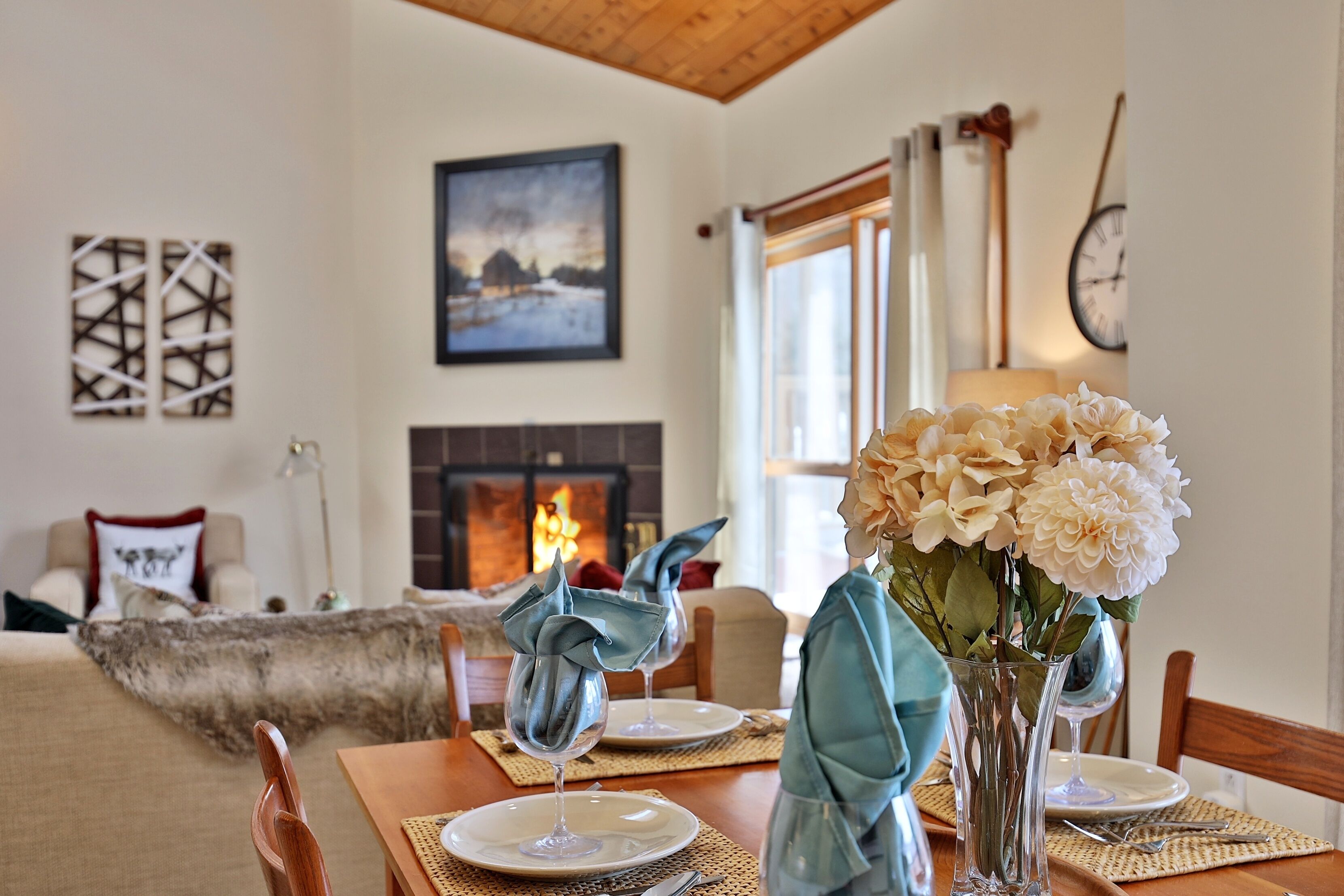 Condo, 3 Bedrooms | Dining