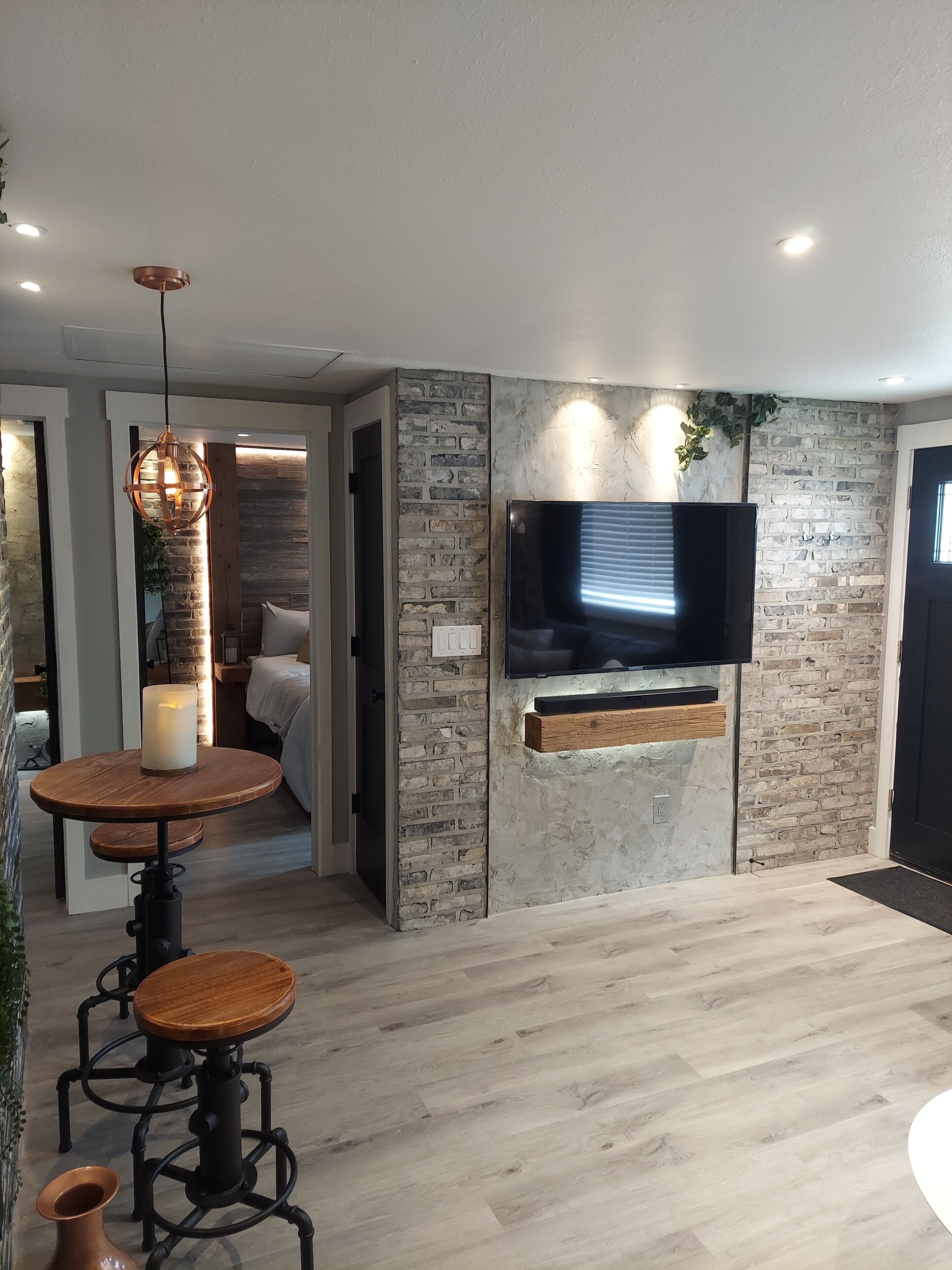 Luxury Apartment | Living area | 55-inch Smart TV with digital channels, TV, Netflix