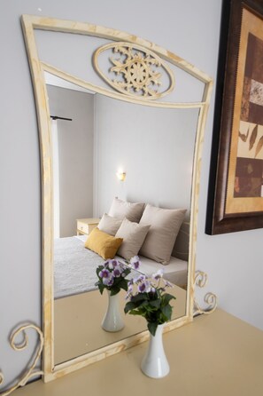 Free WiFi, bed sheets - George House (Lefkada)