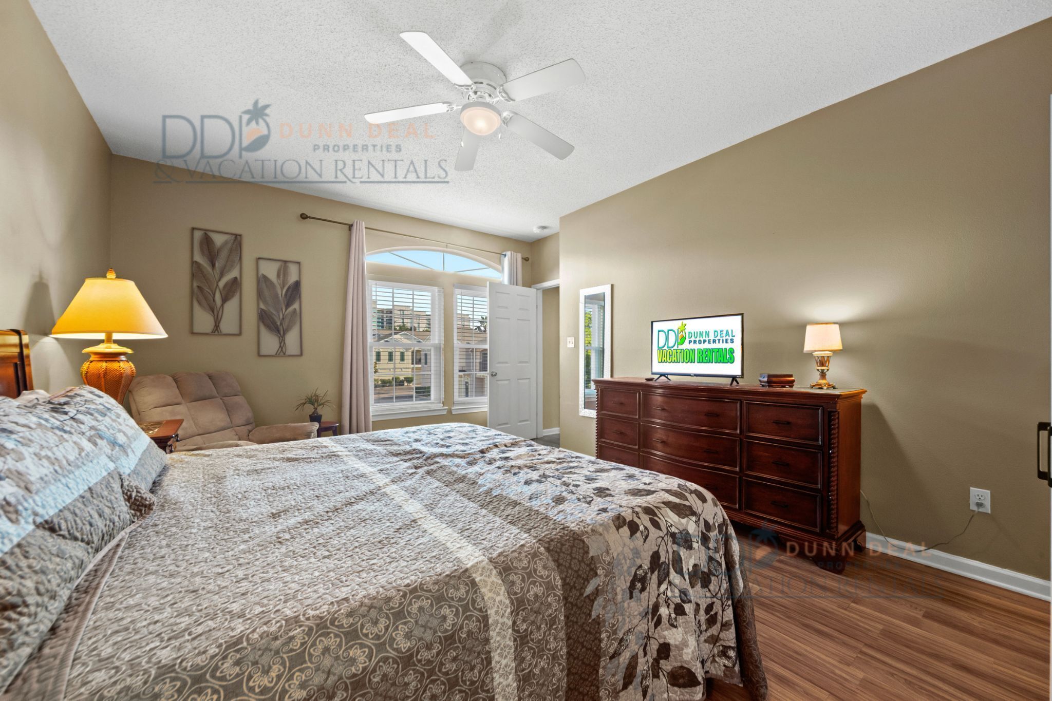 2 bedrooms, desk, iron/ironing board, free WiFi