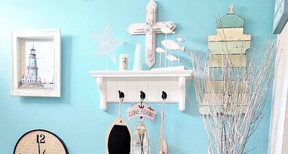 1503v Tiki Retreat Just a short walk to the Beach