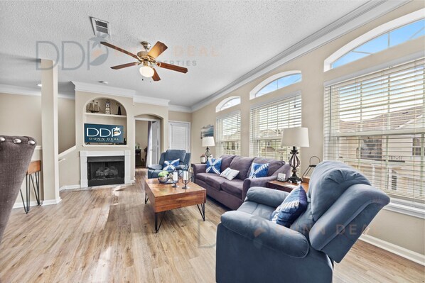 TV, fireplace, offices