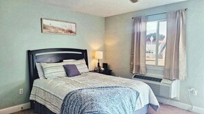 Iron/ironing board, free WiFi, bed sheets, wheelchair access - Oak Shores Studio 30 | Just a Short Walk to The Beach! (Biloxi)