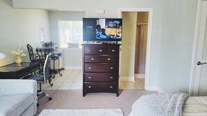 Iron/ironing board, free WiFi, bed sheets, wheelchair access - Oak Shores Studio 30 | Just a Short Walk to The Beach! (Biloxi)