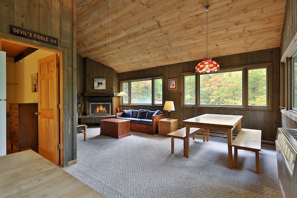 House, 3 Bedrooms | Interior