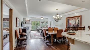 Apartment, 3 Schlafzimmer | Speisen