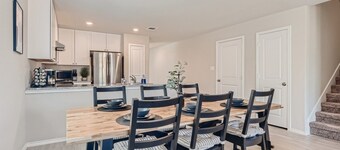 Gorgeous 4br/2.5ba Home Near Downtown SA/Alamodome