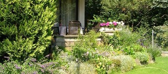 Spacious,comfortable apartment,150m2, first floor,quiet,garden-side with terrace