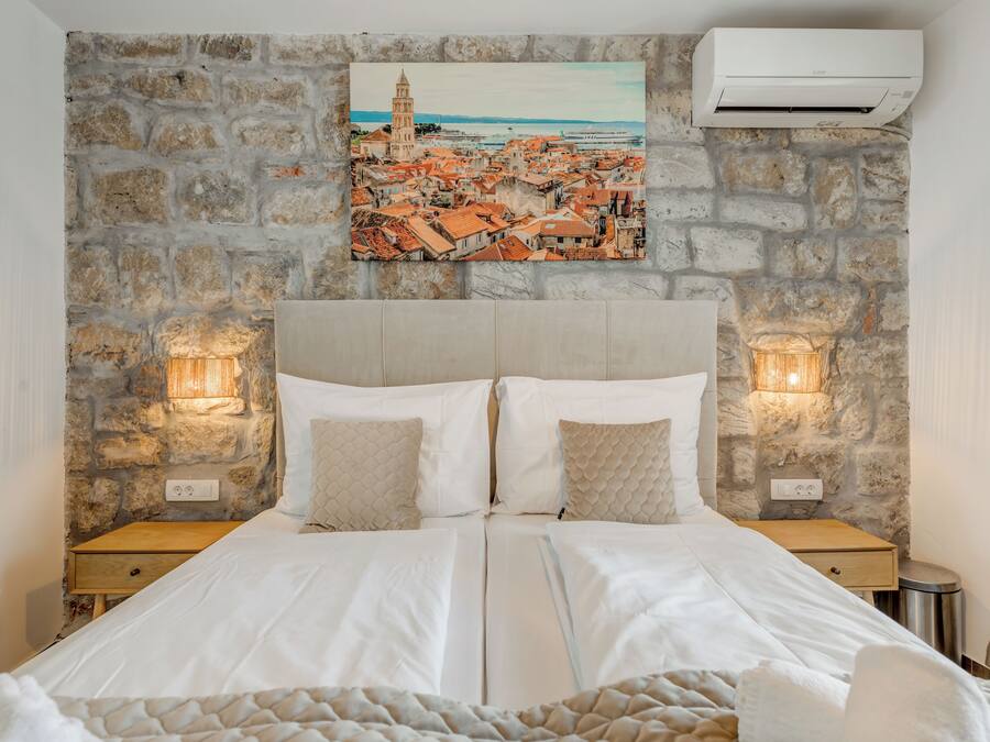 Deluxe Room | Memory foam beds, desk, laptop workspace, free WiFi