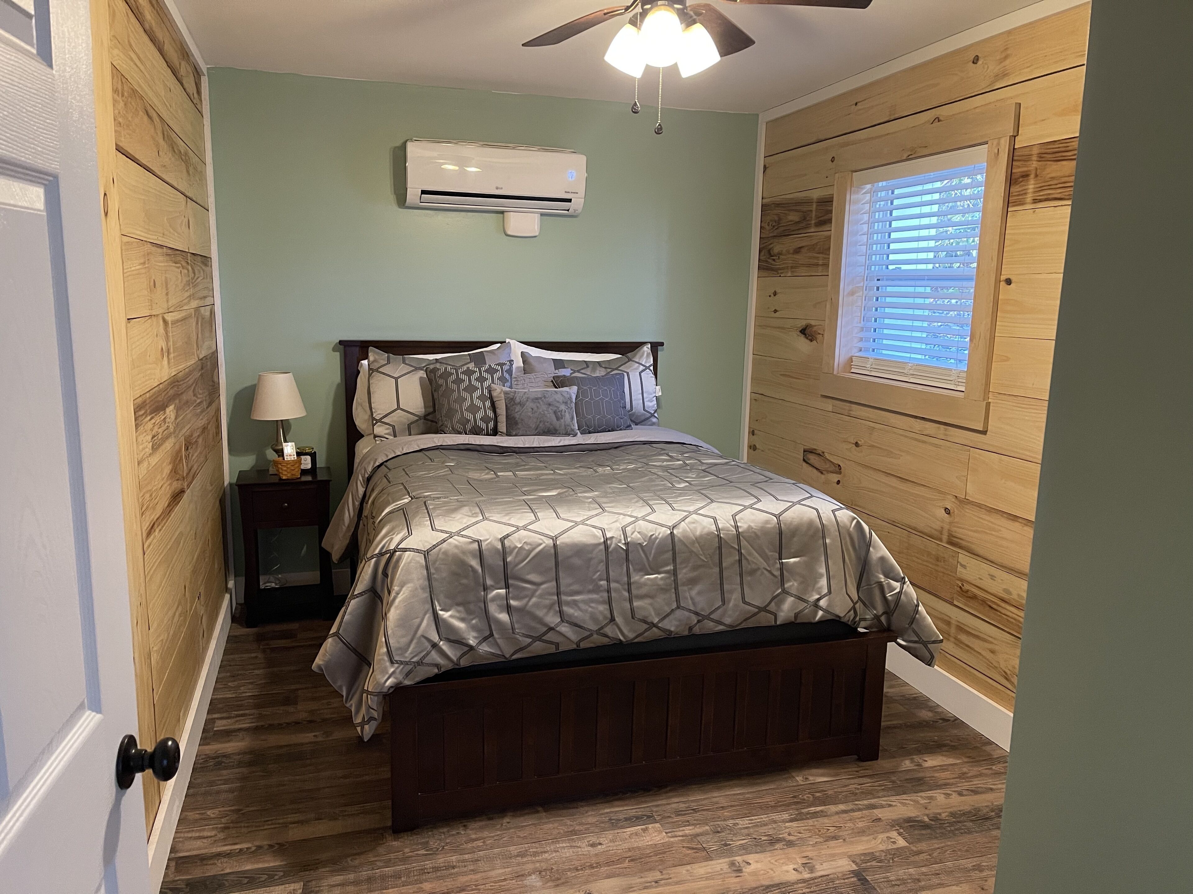 2 habitaciones, wifi gratis y ropa de cama 