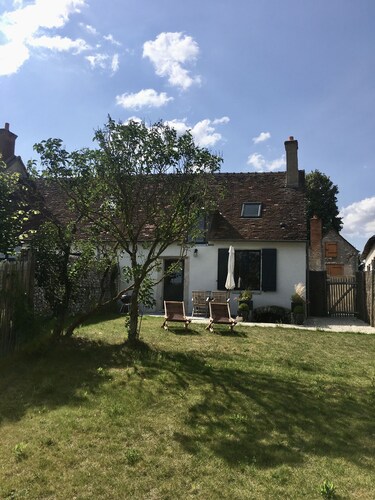 18th century character gîte in the VAL DE CHAMBORD at the gates of Chambord