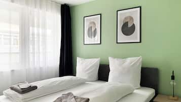 Deluxe-Apartment, 1 Schlafzimmer, Balkon | 1 Schlafzimmer, kostenloses WLAN, Bettwäsche