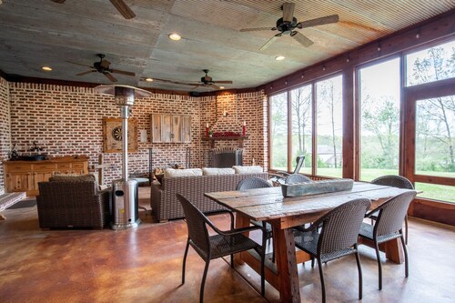 Spacious, serene retreat perfect for Oxford visits<br>New listing!! 