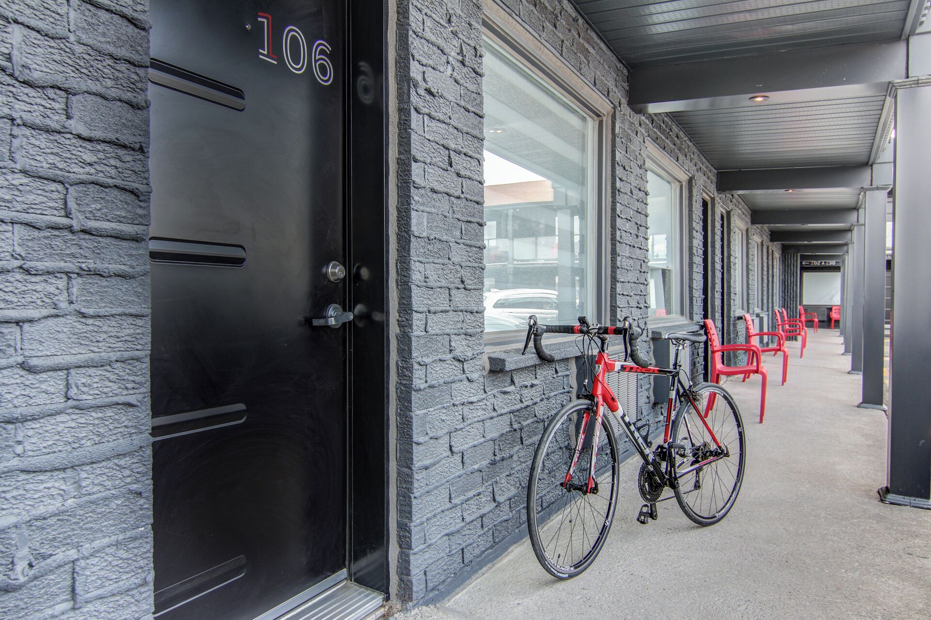 Mặt tiền nơi lưu trú