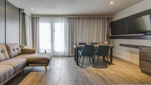 Rom – deluxe, 1 kingsize-seng, balkong, byutsikt