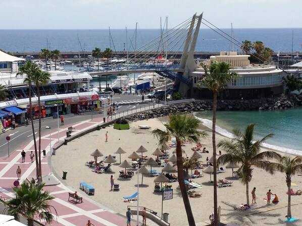 Vue sur la plage ou l’océan